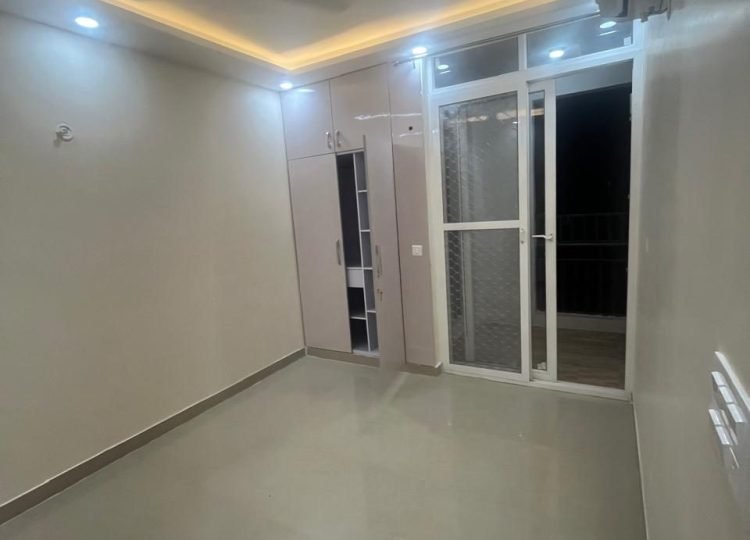 2BHK and 2 Toilets - Study Room - Area 1200 Sqft