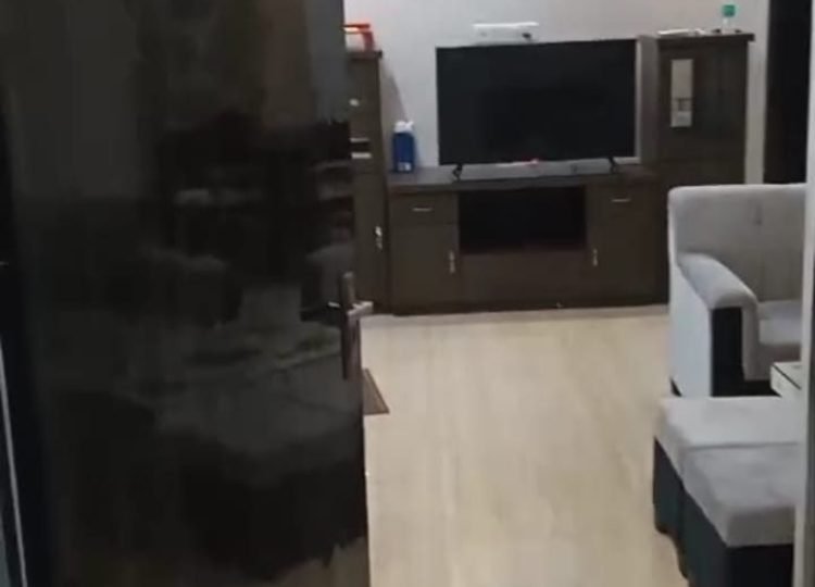 2BHK and 2 Toilets with Study Room - Area 1200Sqft